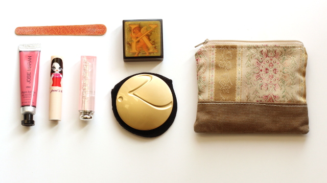 Walking with Cake: My Makeup Bag